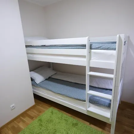 Aparthotel Mipet *
