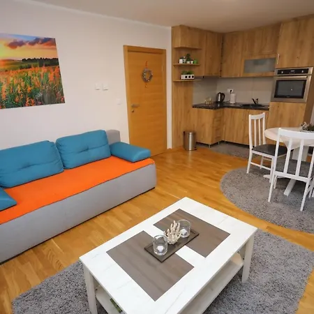 Mipet Aparthotel *